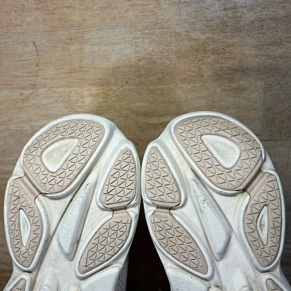 Hoka One One Bondi 8 Womens Size 10.5 Running Shoes Sneakers Shifting Sand Tan - Picture 10 of 13